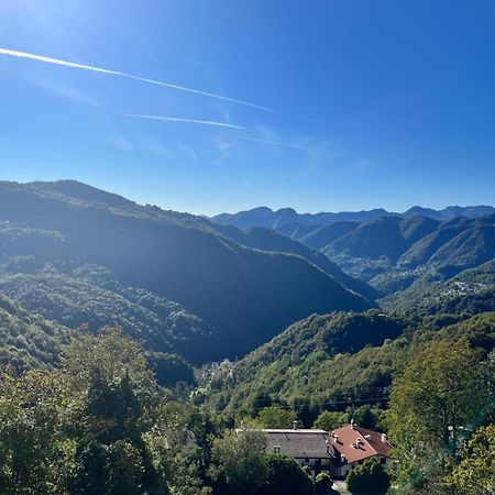 شقة Casa Con Vista Costa di Serina المظهر الخارجي الصورة