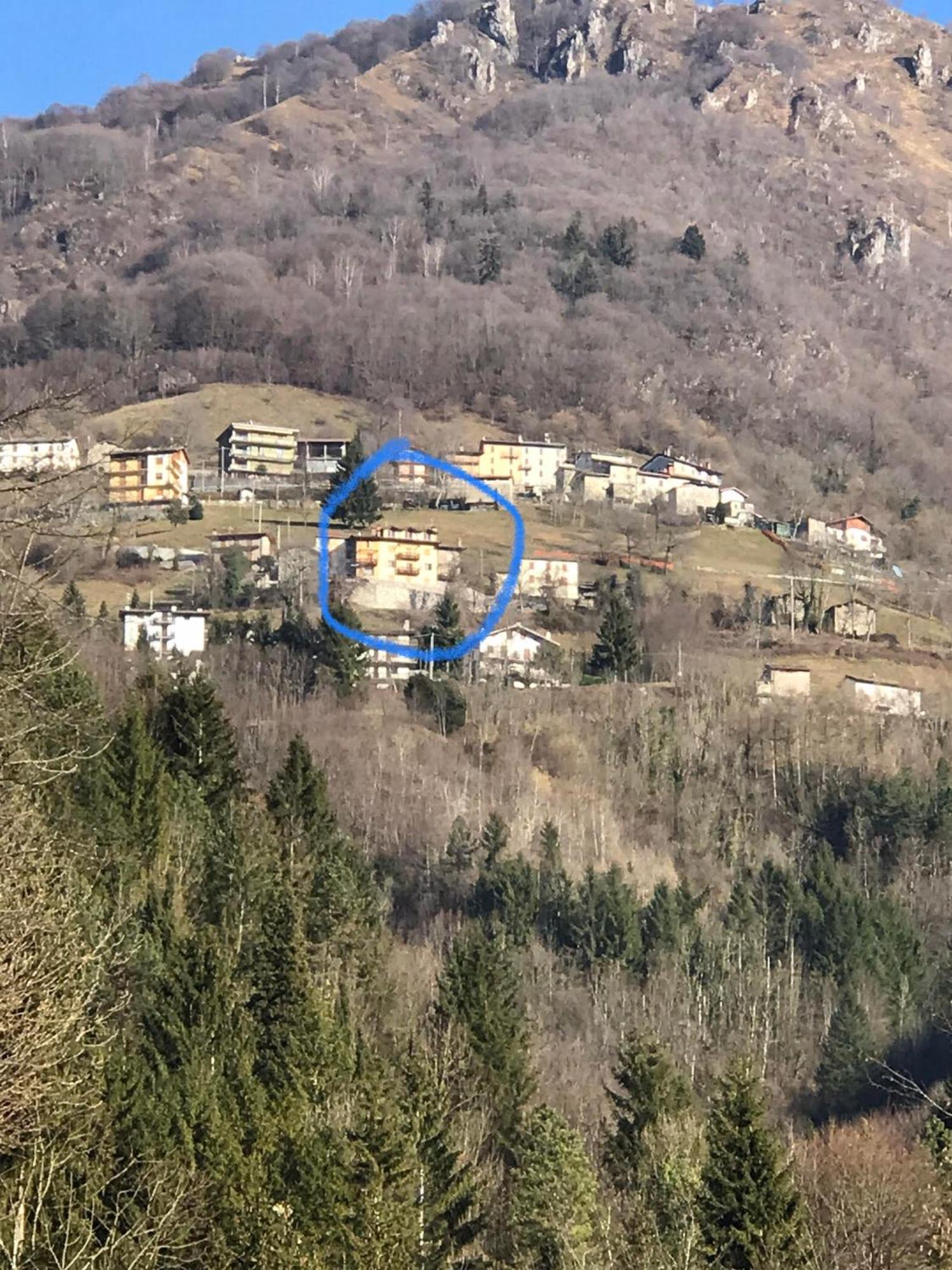 شقة Casa Con Vista Costa di Serina المظهر الخارجي الصورة