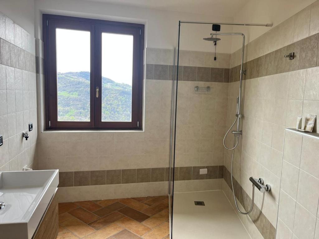 شقة Casa Con Vista Costa di Serina المظهر الخارجي الصورة